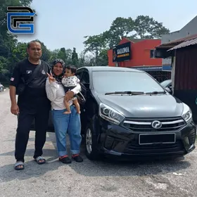 happy face customers